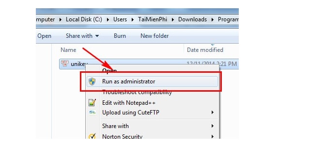 Tải Unikey xong thì click vào run as administrator
