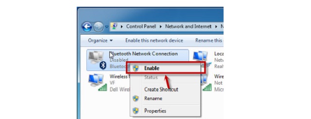 Click chuột phải vào Bluetooth Network Connection, chọn Enable