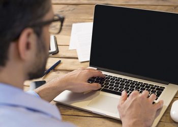 6 Nguyên nhân và cách khắc phục lỗi máy tính tắt đột ngột